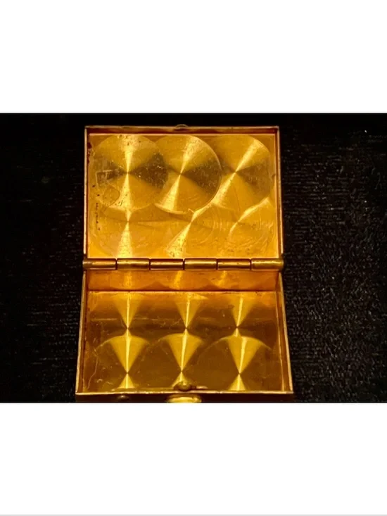 New Mother of Pearl Mosaic Compact Pill/Ring Box - Picture 3 of 3